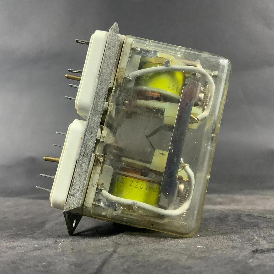 Used KUHNKE AUTOMATION EB4-220V RELAY ($28 OBO)