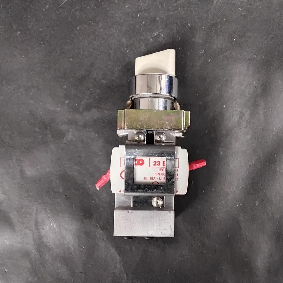 Used BACO 23E01 CONTACT BLOCK W/ PUSHBUTTON SWITCH ($28 OBO)