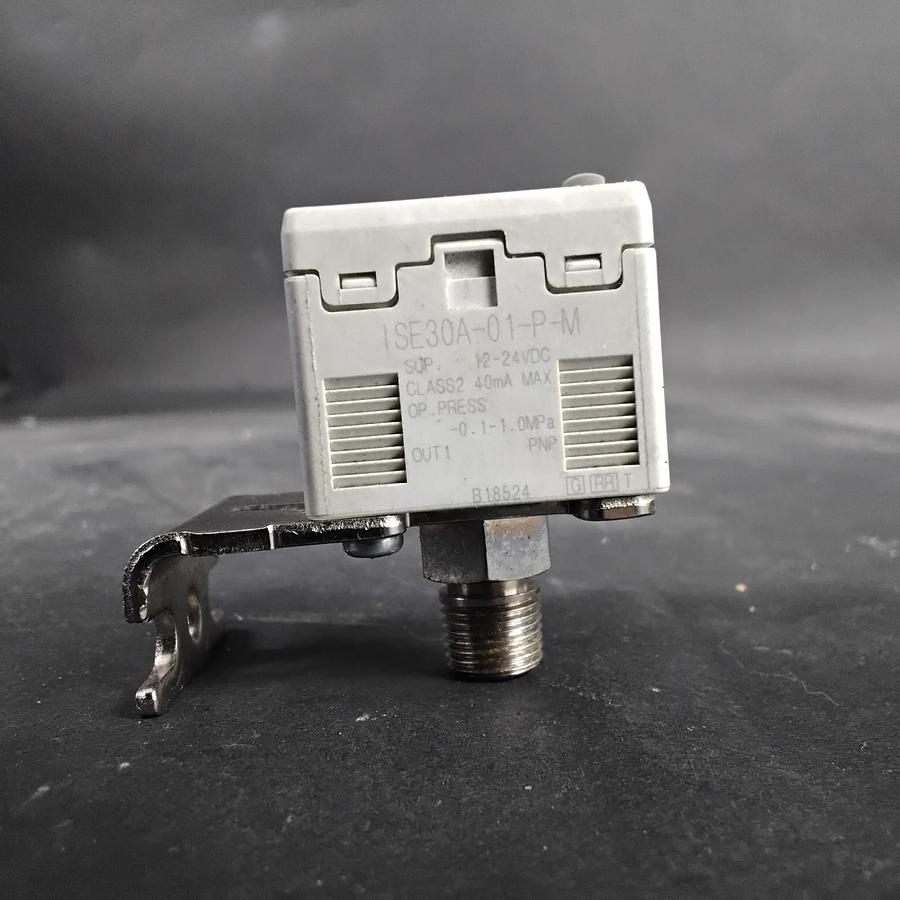 Used SMC ISE30A-01-P-M DIGITAL PRESSURE SWITCH ($35 OBO)