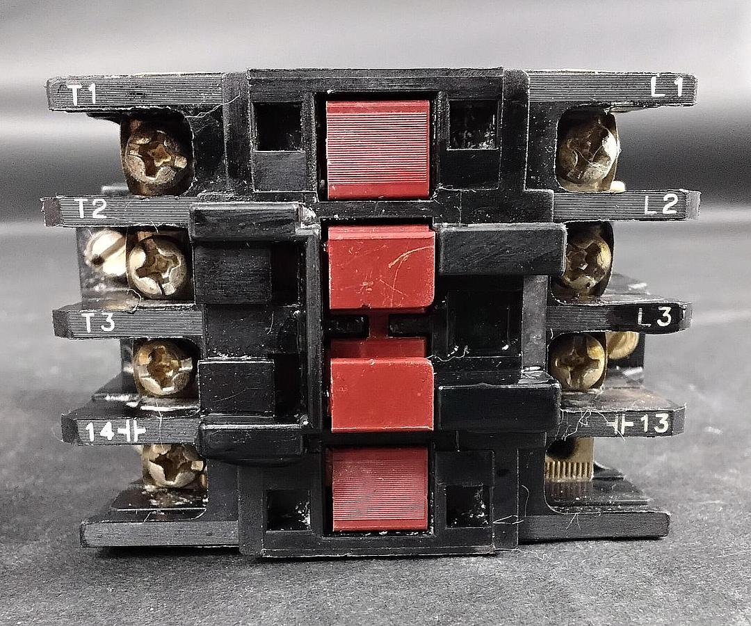 Used TELEMENCANIQUE LC1-D123H7 CONTACTOR ($30 OBO)