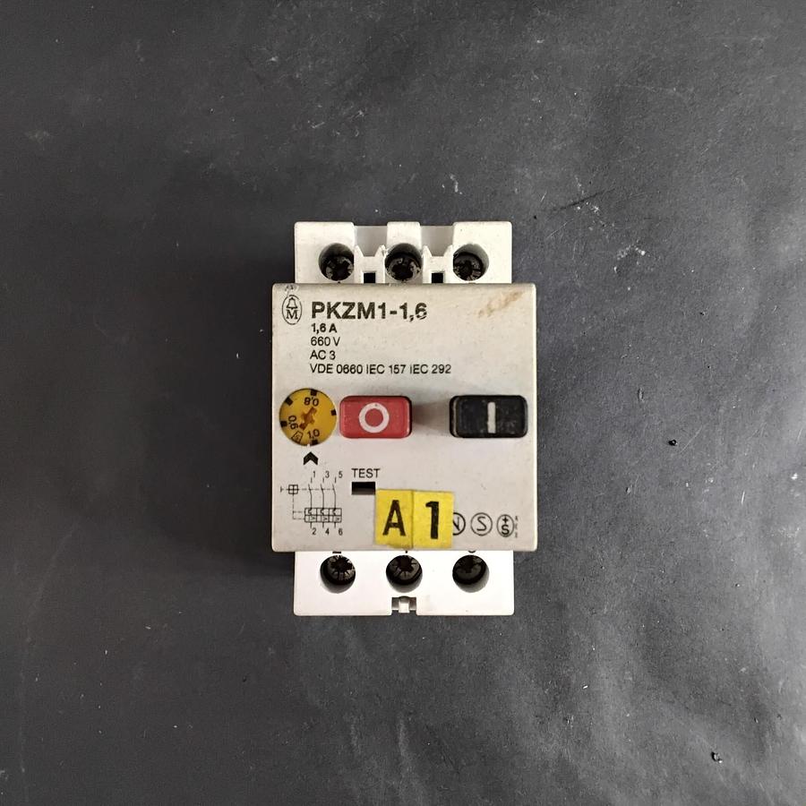 Used MOELLER PKZM1-1,6 MOTOR CIRCUIT BREAKER ($35 OBO)