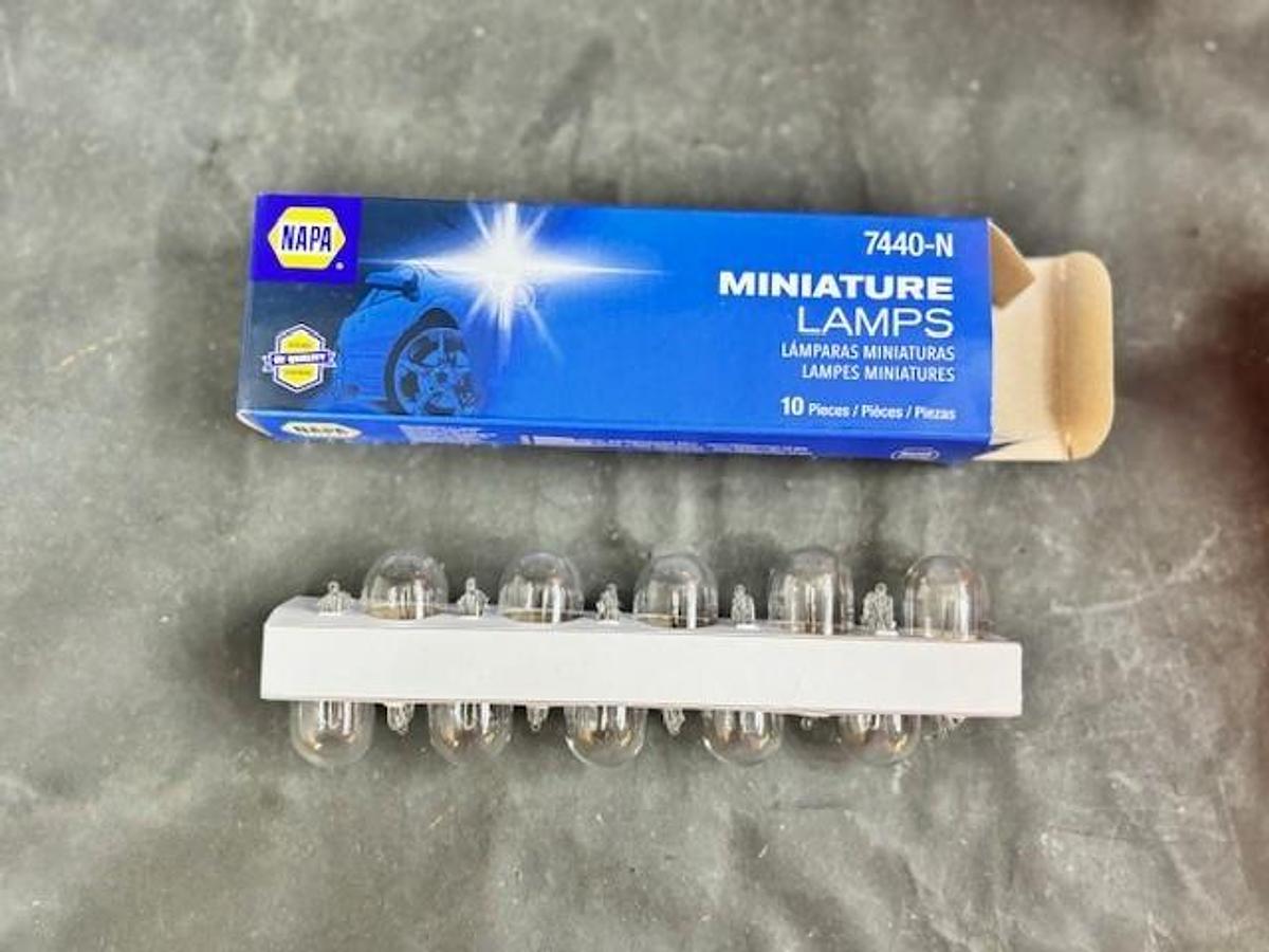 Used NAPA 7440-N MINIATURE LAMPS PACK OF 10