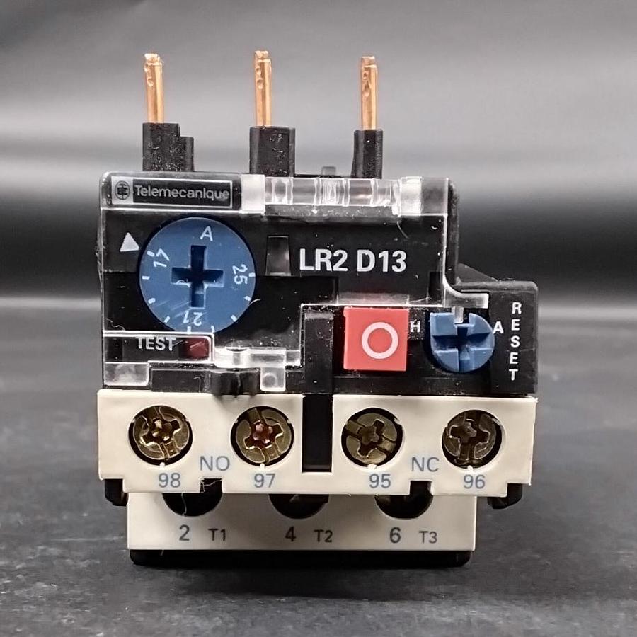 Used TELEMENCANIQUE LR2D1322 THERMAL OVERLOAD RELAY ($113 OBO)