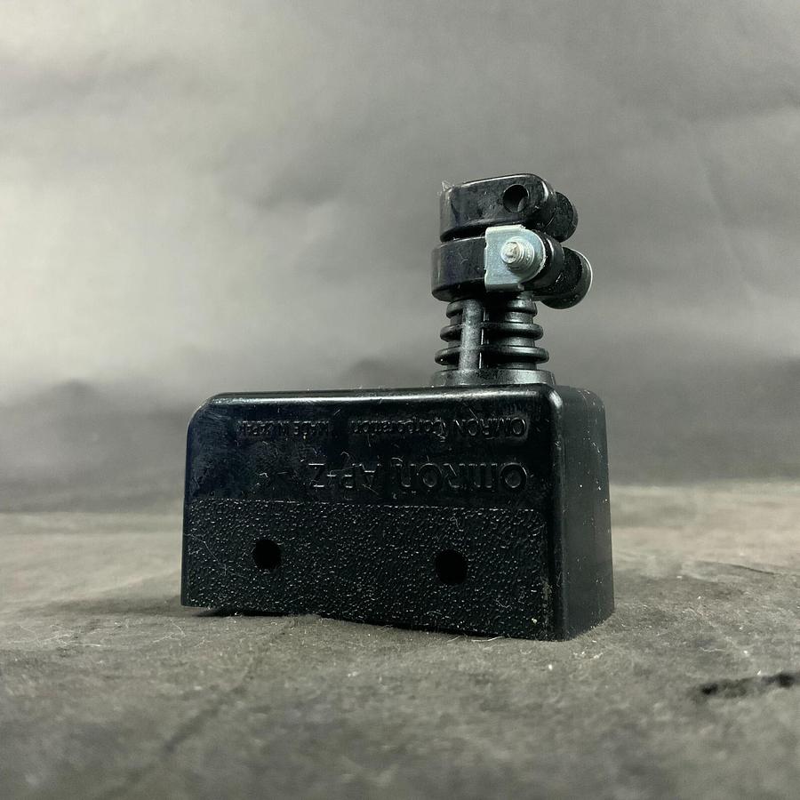Used OMRON AP-Z TERMINAL COVER ($5 OBO)