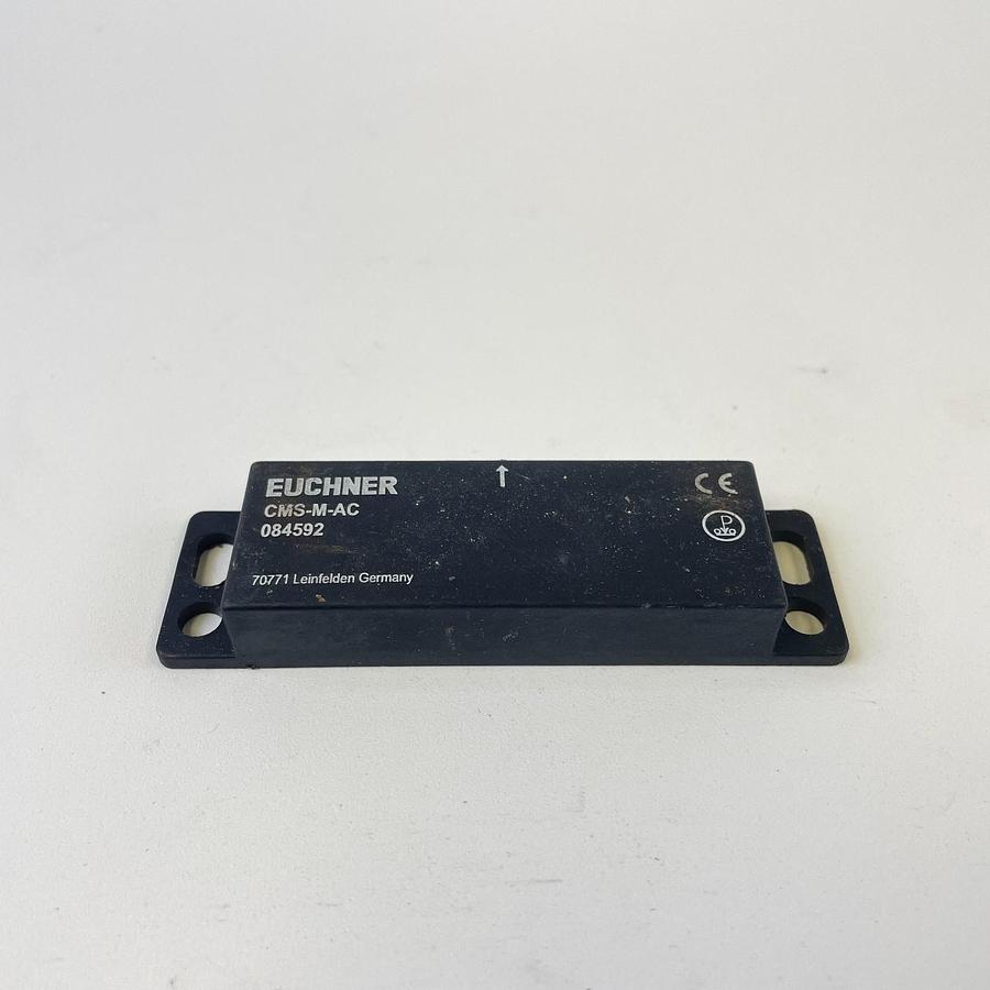 Used EUCHNER CMS-M-AC 084592 MAGNETIC SAFETY SWITCH INDUSTRIAL MACHINE GUARD SENSOR