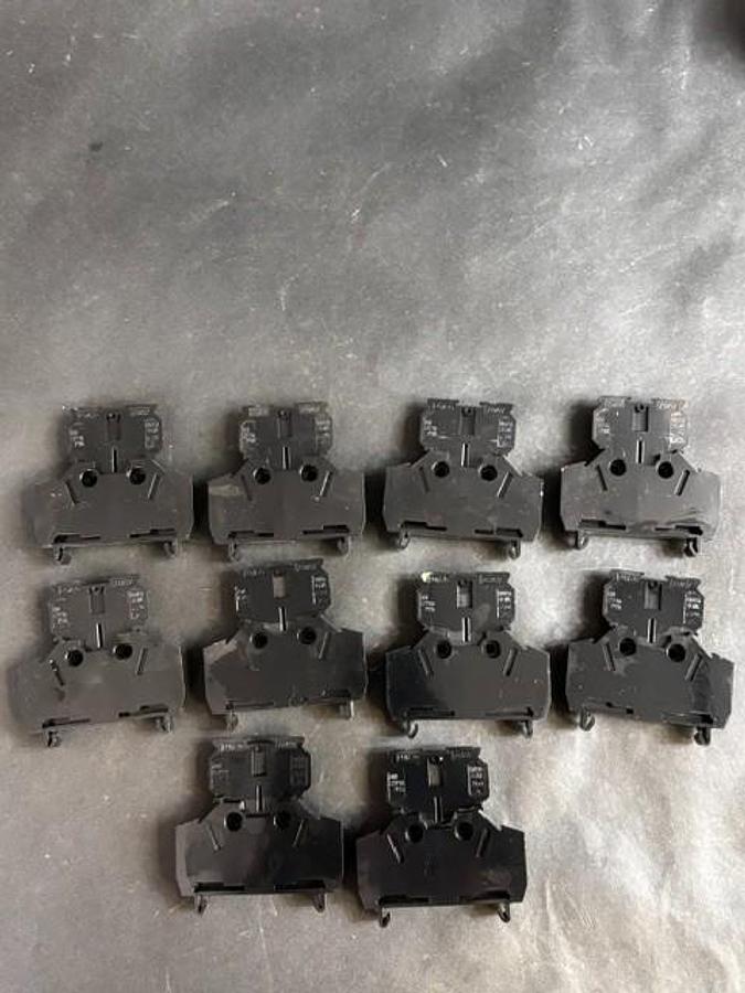 Used TOGI PUW-20 TERMINAL BLOCKS - GROUP OF 10 ($10 OBO)