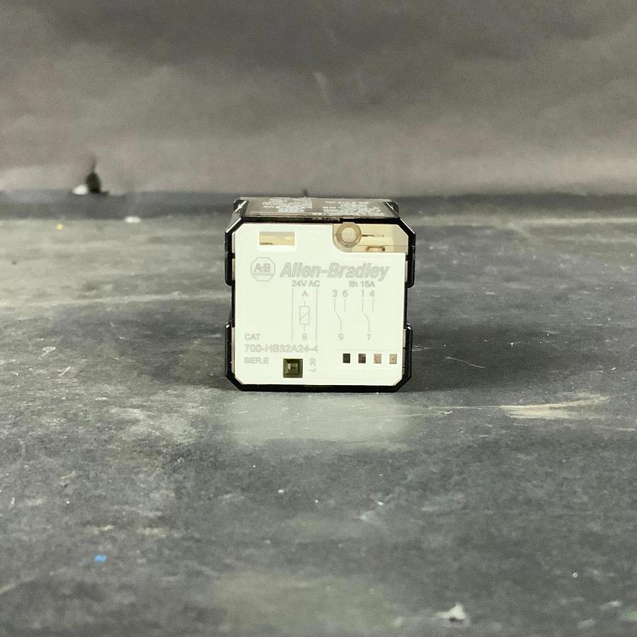 Used ALLEN BRADLEY 700 HB32A24-4 RELAY ($12 OBO)