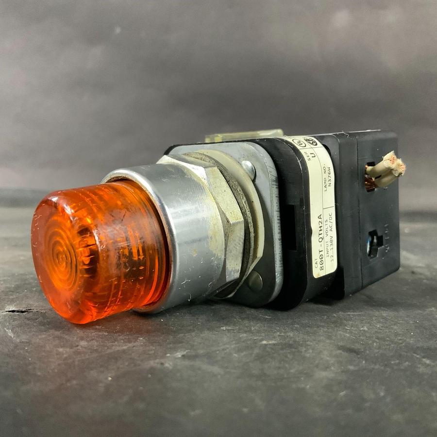Used ALLEN BRADLEY 800T-QTH2A AMBER PUSHBUTTON ($80 OBO)