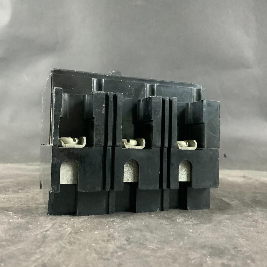 Used WESTINGHOUSE EA3015 CIRCUIT BREAKER ($35 OBO)