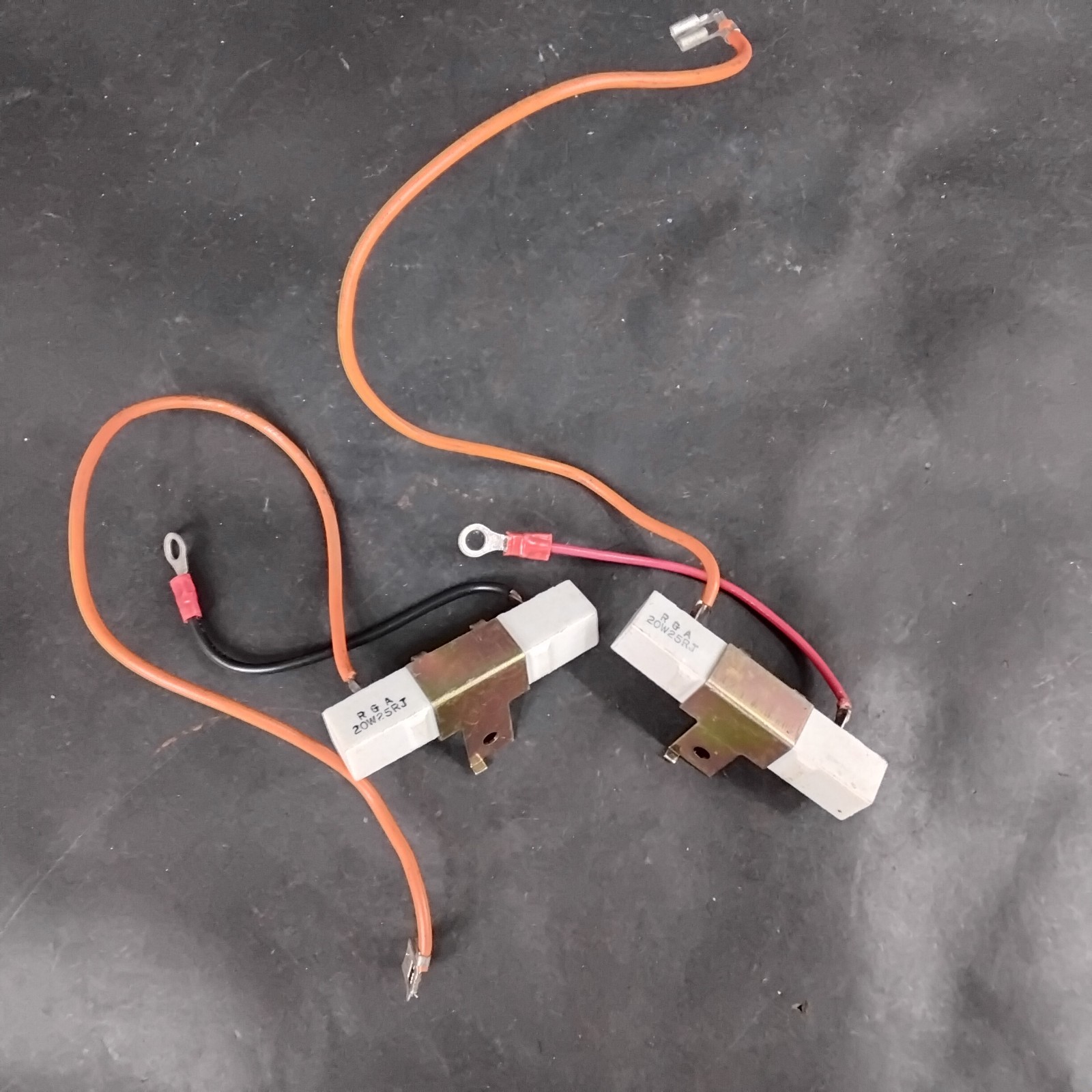 Used 20W CERAMIC RESISTORS 20W25RJ - GROUP OF 2 ($15 OBO)