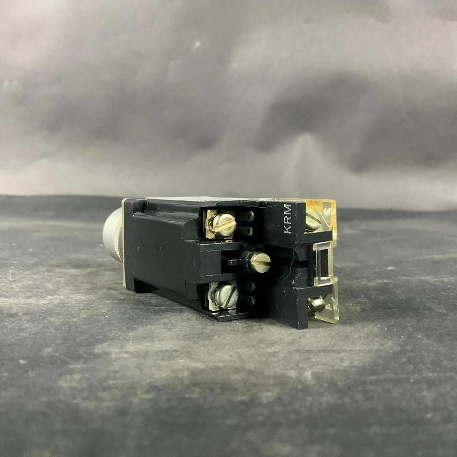 Used ALLEN BRADLEY 800MR-PA16S RED PILOT LIGHT ($20 OBO)