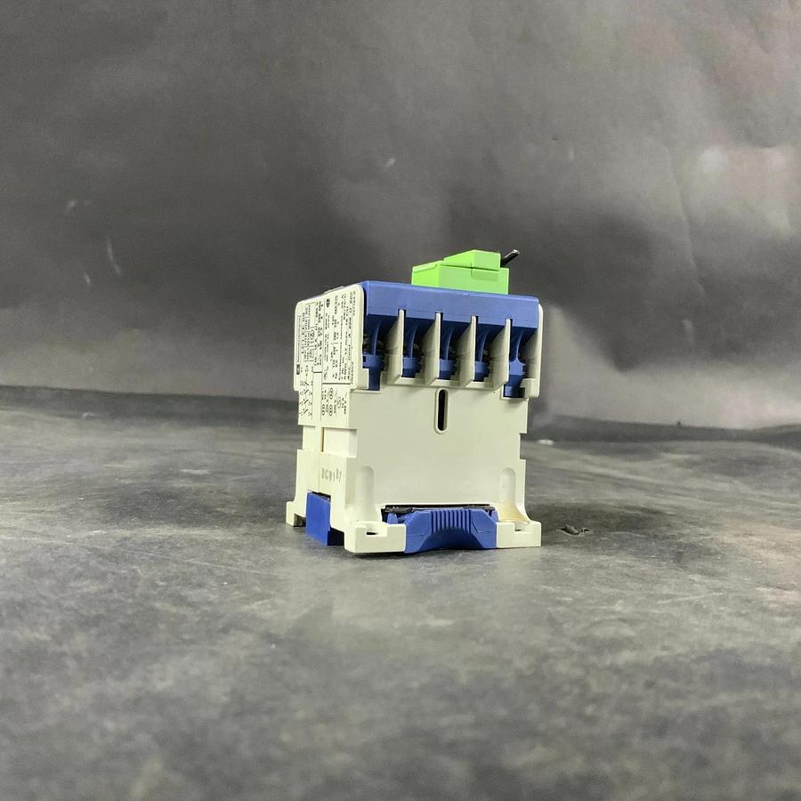 Used TELEMECANIQUE LC1-EE 09 CONTACTOR ($30 OBO)