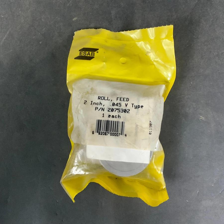 Used ESAB 2075302 .045 V TYPE FEED ROLL ($25 OBO)