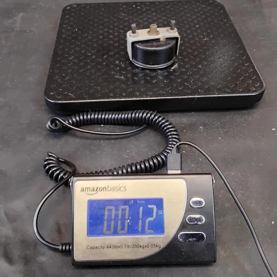 Used US GAUGE 200 PSI PRESSURE GAUGE ($16 OBO)