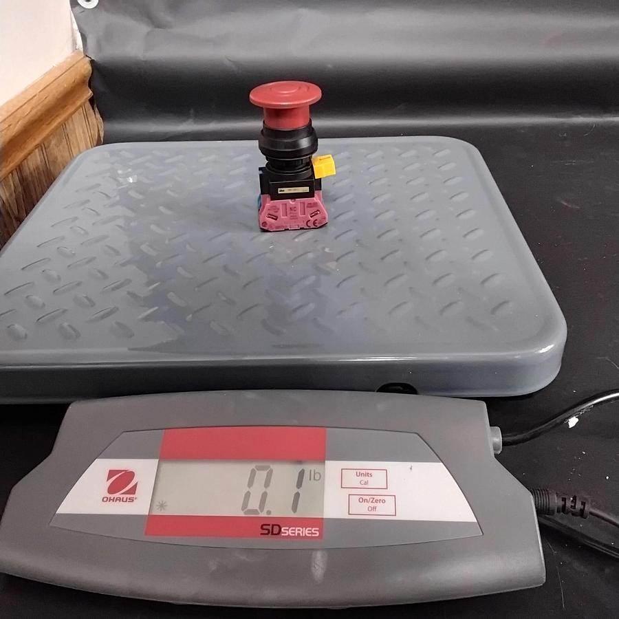 Used IDEC HW-CB11 RED PUSH/TWIST BUTTON ($15 OBO)