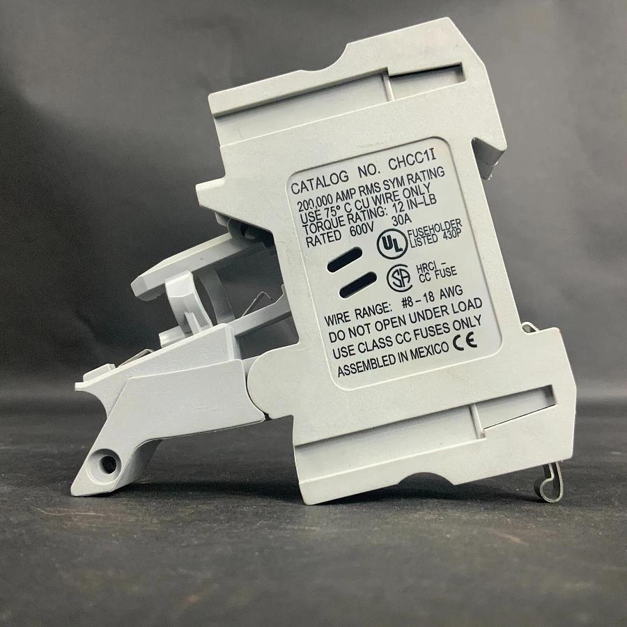 Used BUSSMANN CHCC1I FUSE HOLDER ($8 OBO)