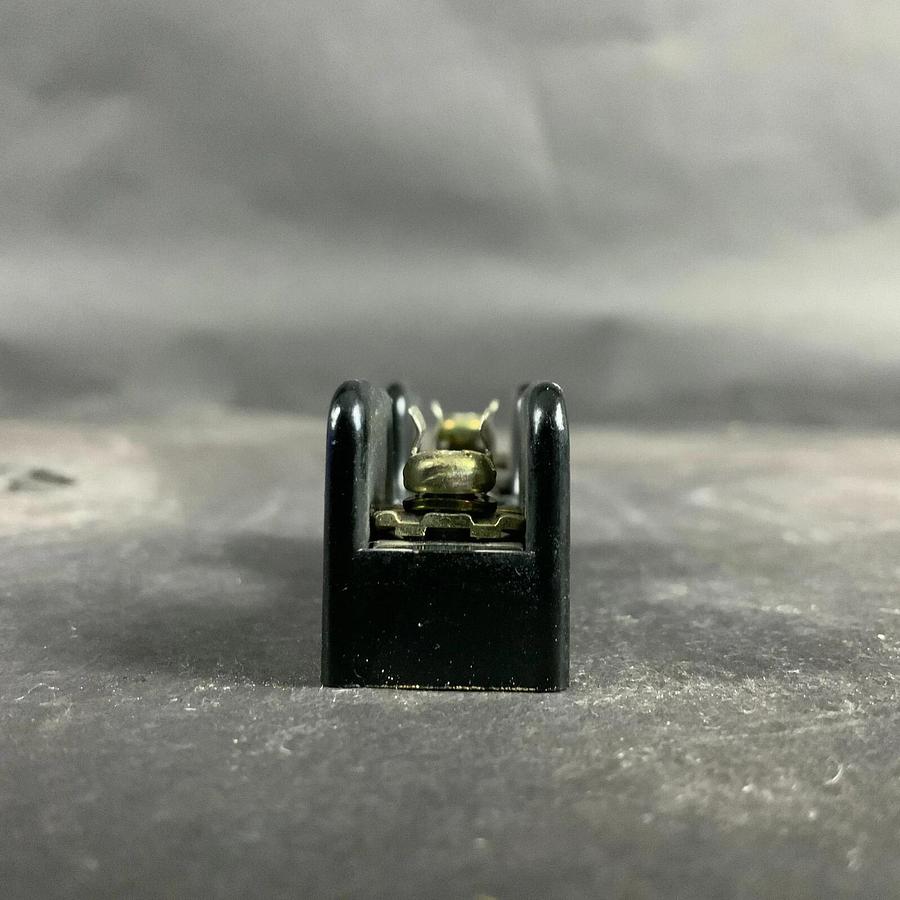 NITTA FUSE HOLDER 250V-10A ($10 OBO)