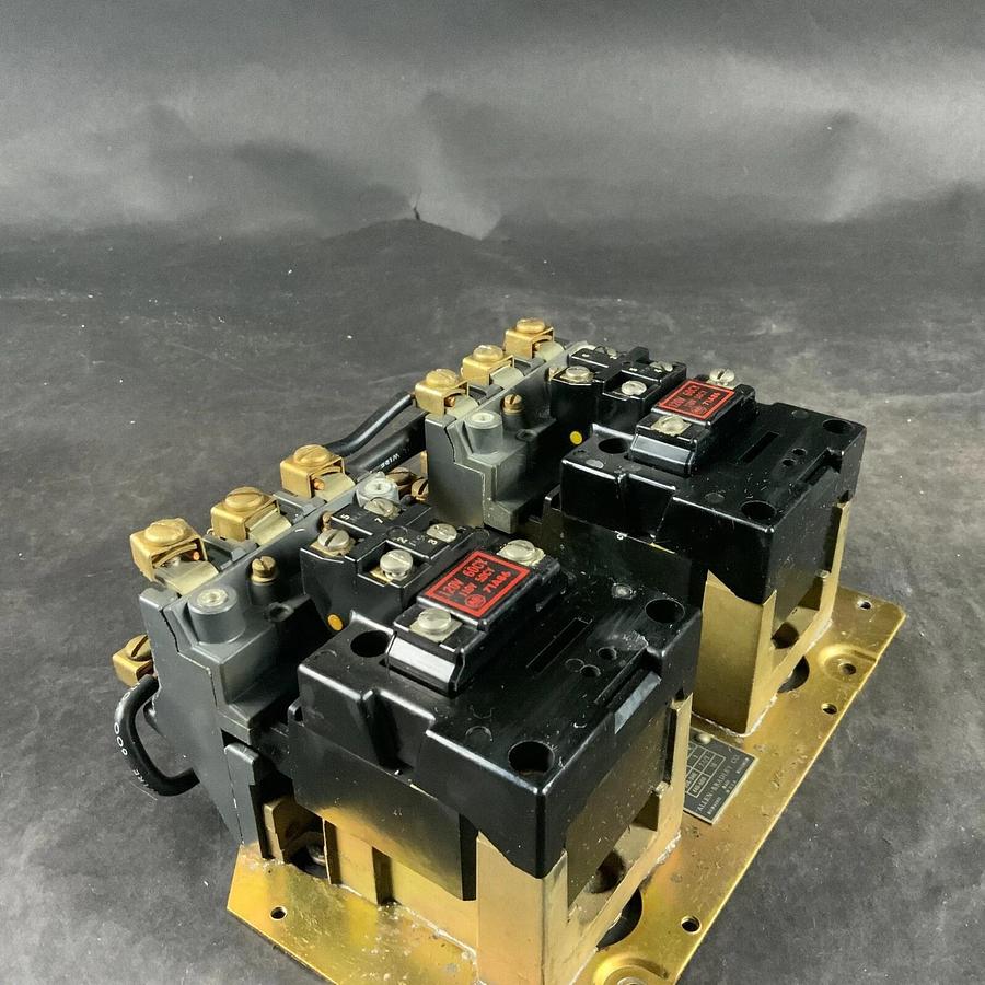 Used ALLEN BRADLEY 705-BOD REVERSING STARTER ($75 OBO)