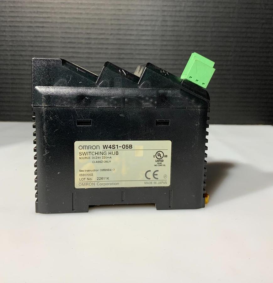 Used OMRON W4S1-05B - PLC SWITCHING HUB ($75 OBO)