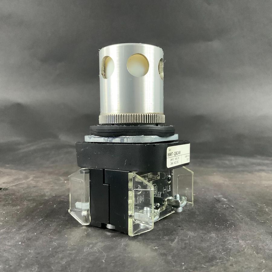 Used ALLEN BRADLEY 800T-QB24R PUSH BUTTON ($40 OBO)