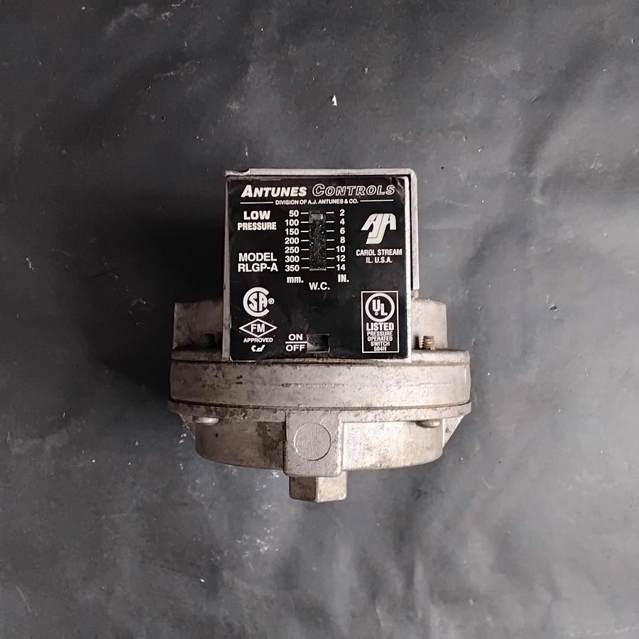 Used ANTUNES CONTROLS RLGP-A LOW PRESSURE SWITCH ($30 OBO)