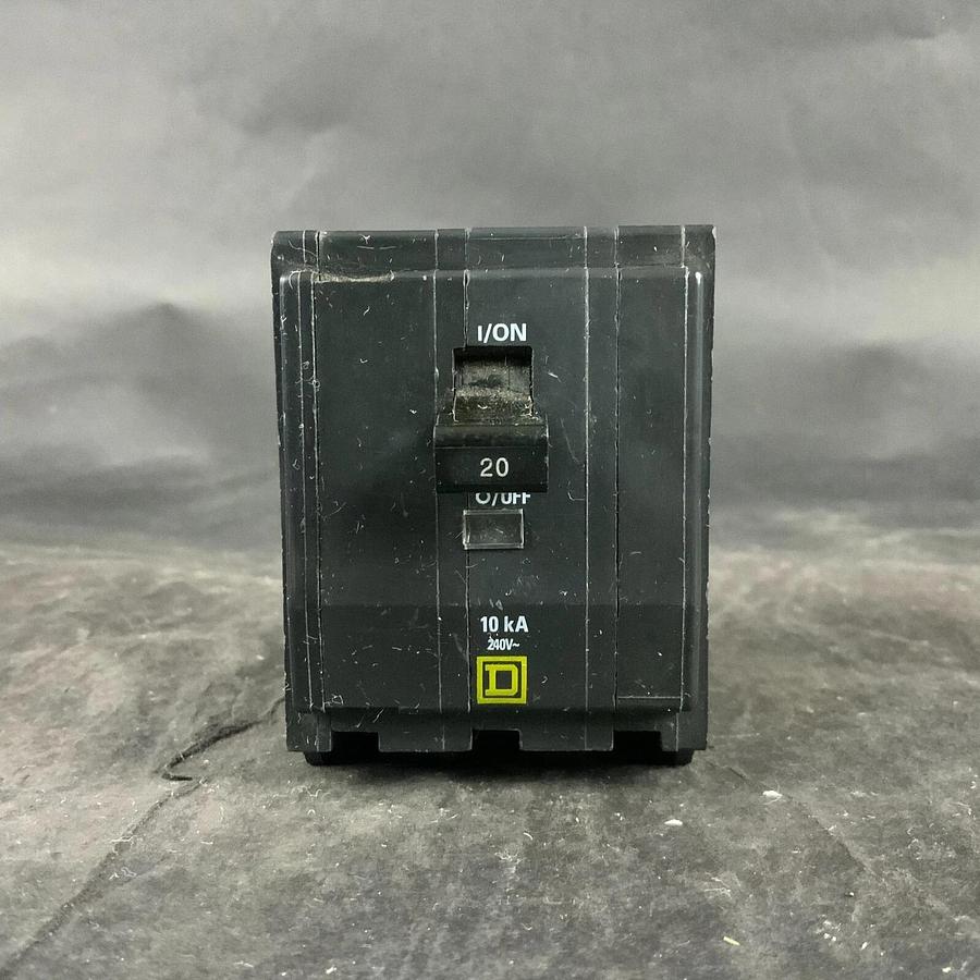 Used SQUARE D L-5663 CIRCUIT BREAKER ($20 OBO)