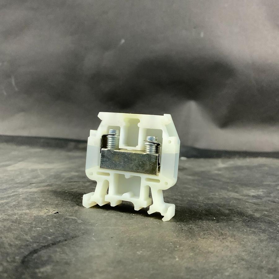 Used ALLEN BRADLEY 1492-HM3 TERMINAL BLOCK ($3 OBO)