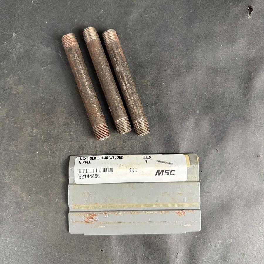 Used MSC 1/4X4 BLK WELDED NIPPLE - SET OF 3