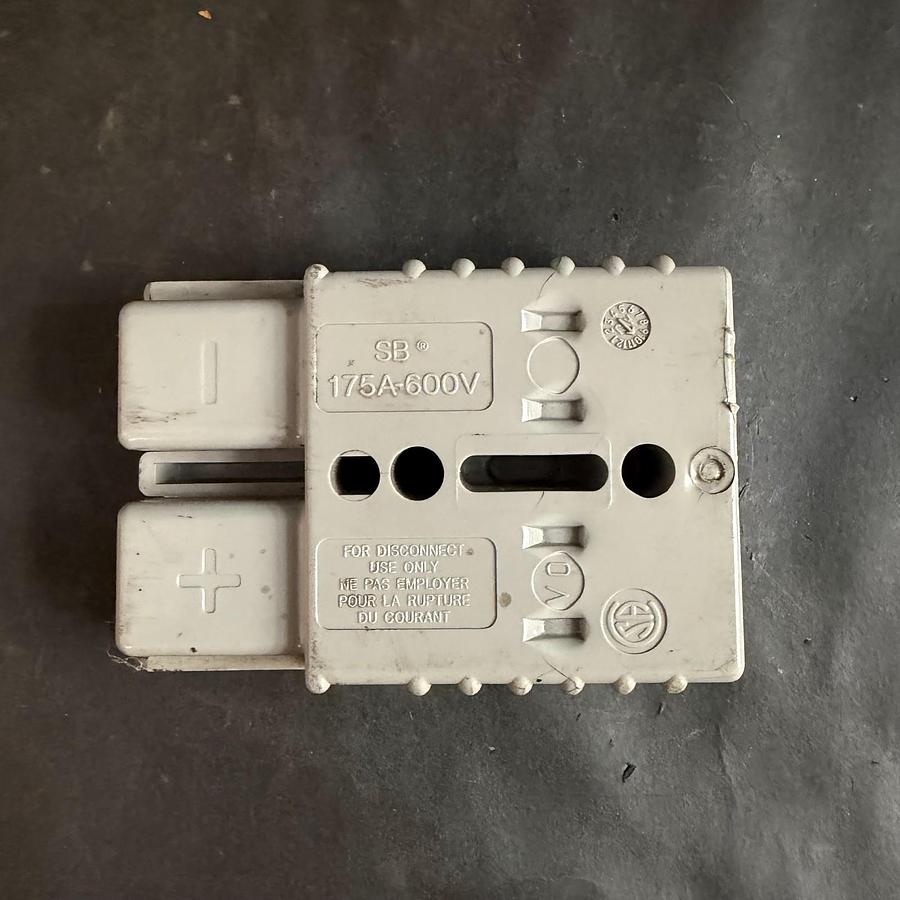 Used ANDERSON POWER PRODUCTS SB 175A-600V CONNECTOR0