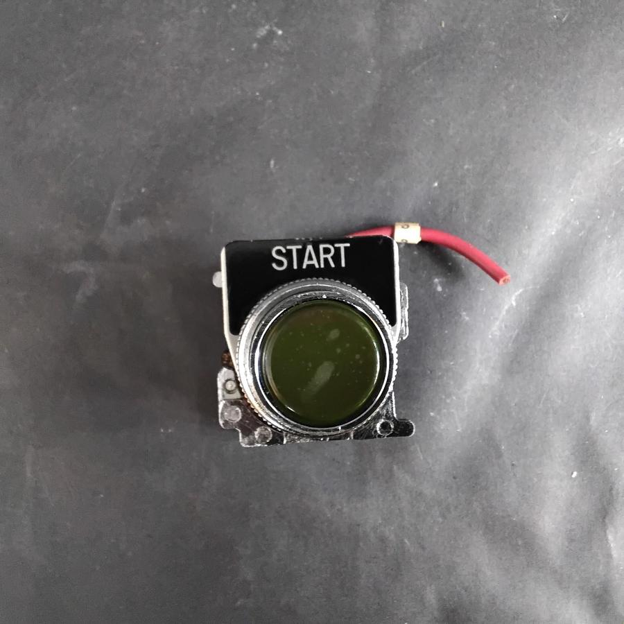 Used CUTLER-HAMMER 10250T GREEN PUSH BUTTON ($20 OBO)