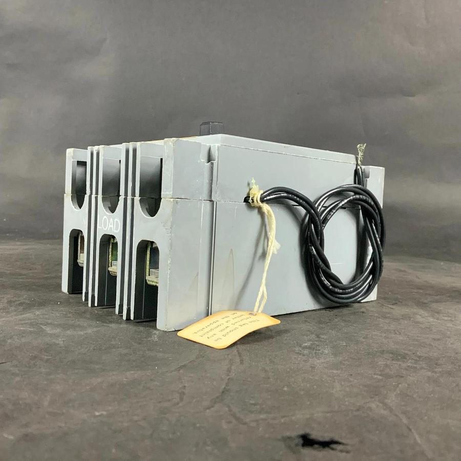 Used WESTINGHOUSE HFB3100 CIRCUIT BREAKER ($70 OBO)