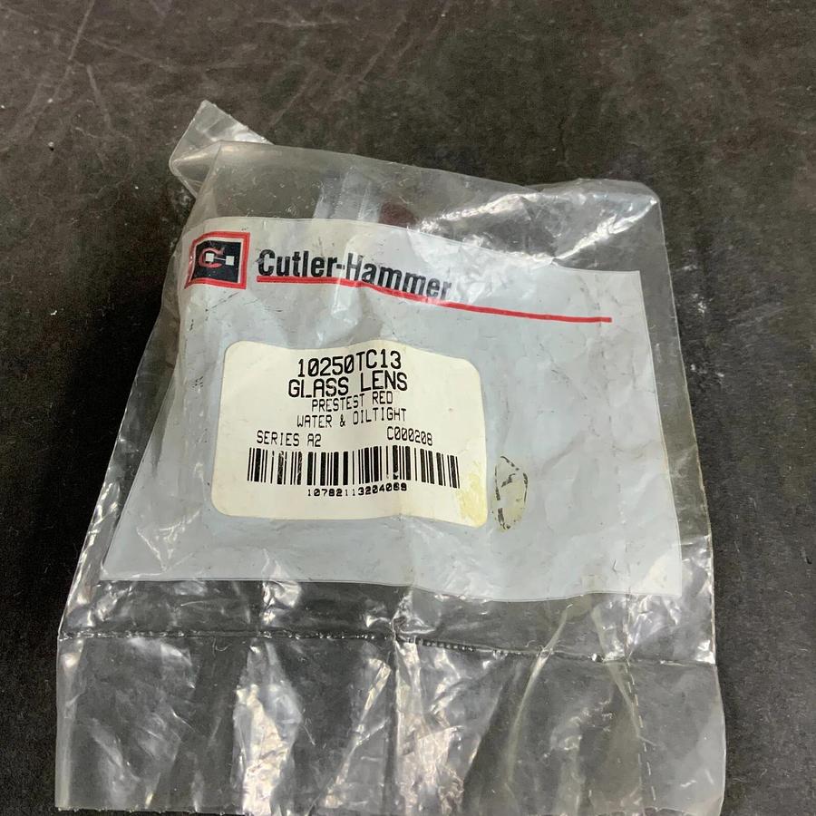 CUTLER-HAMMER GLASS LENS INDICATOR 10250TC13 ($15 OBO)