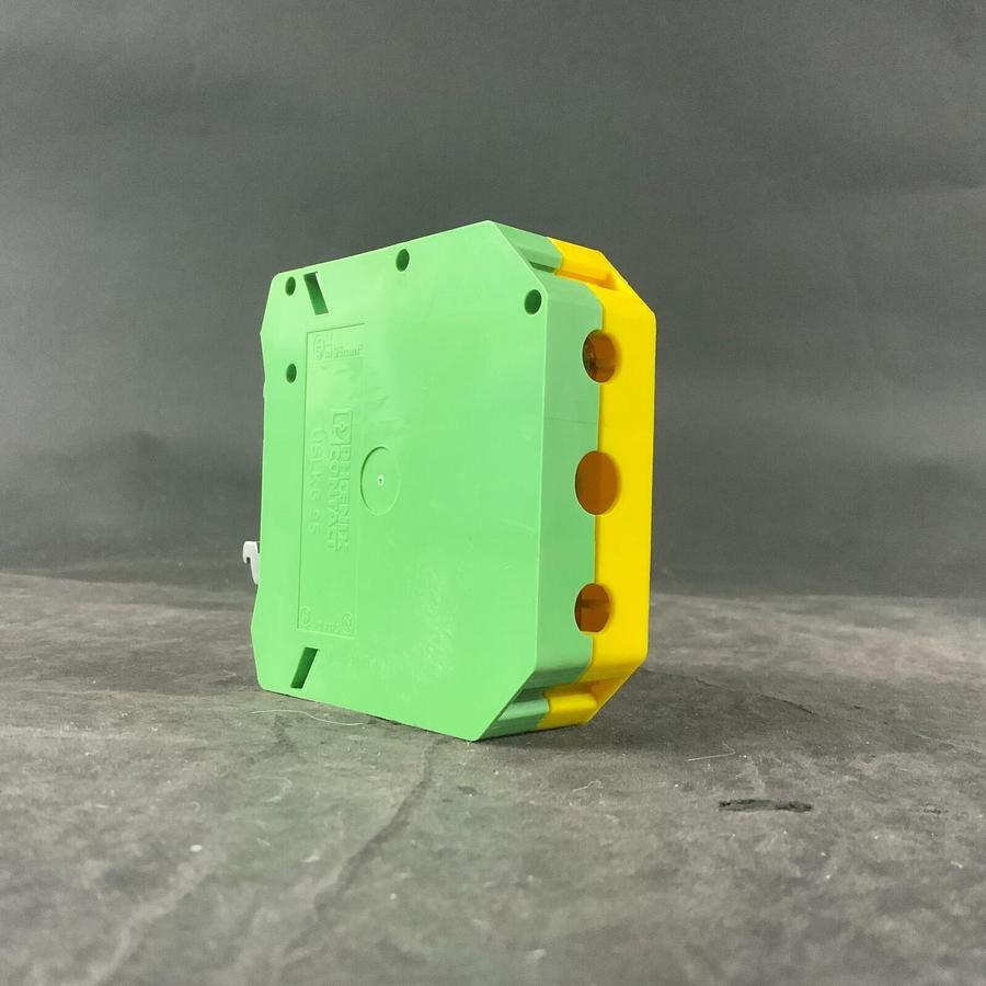 Used PHOENIX CONTACT USLKG95 TERMINAL BLOCK ($15 OBO)