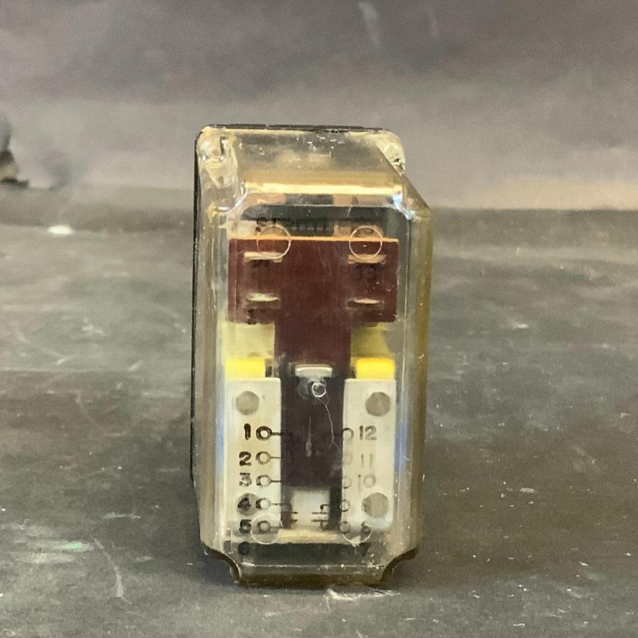 Used STRUTHERS DUNN 219BBX-P33 Time Relay Delay ($8 OBO)