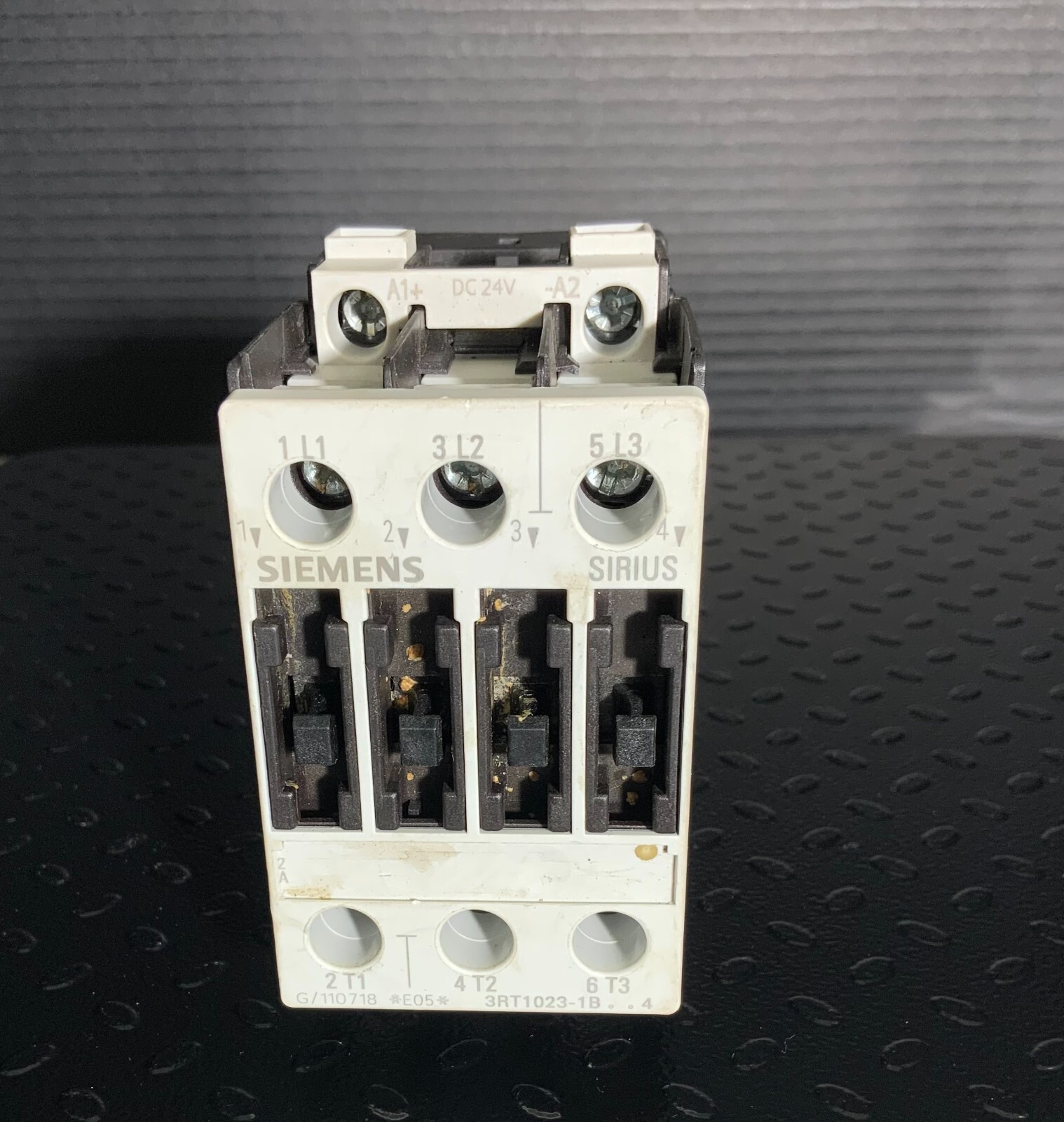 Used SIEMENS 3RT1023-1BB40 ($129.99/EACH OBO)