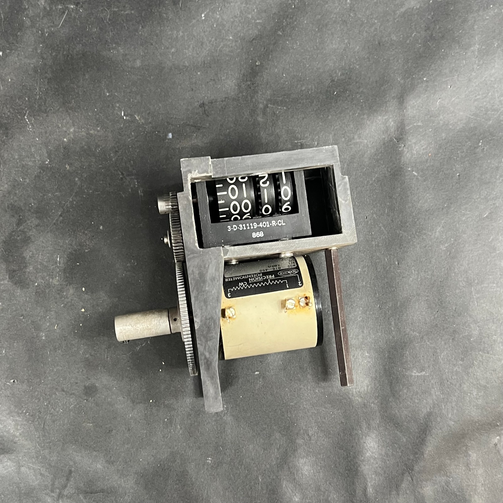 Used DURANT 3-D-31119-401-R-CL COUNTER ($40 OBO)
