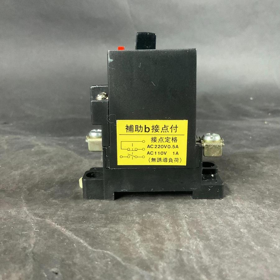 Used MATSUSHITA BD16 M-5 BAD161305 3A CIRCUIT BREAKER ($10 OBO)