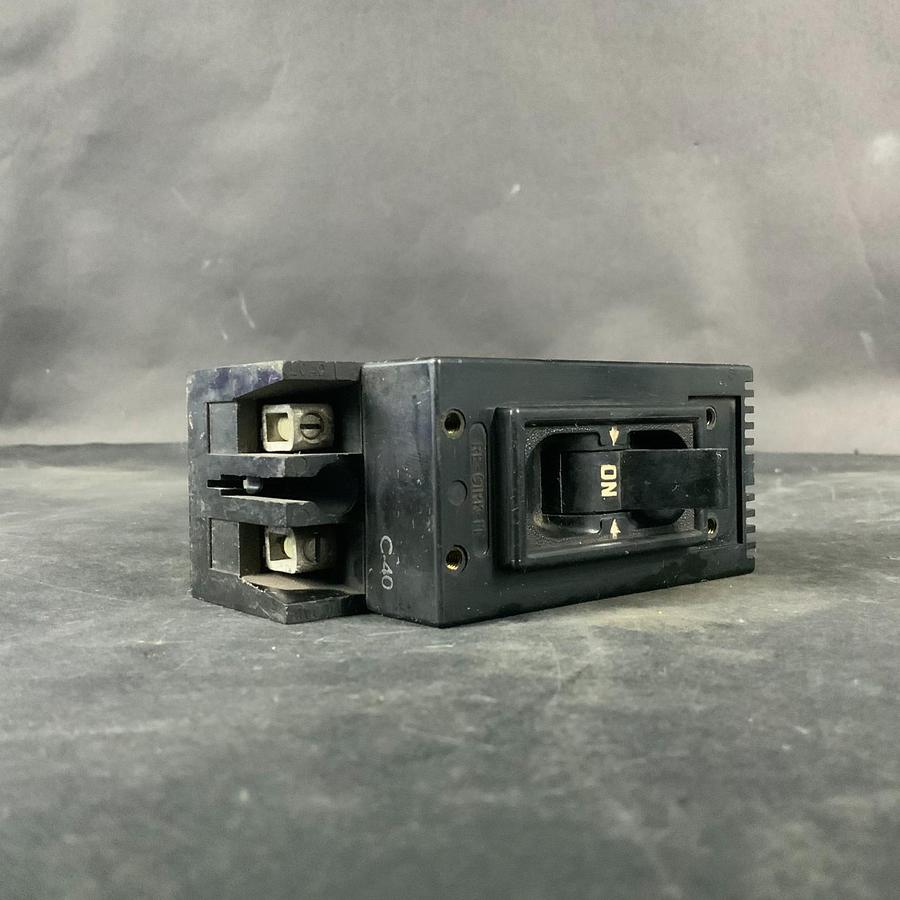 Used HEINEMANN 2263 15A CIRCUIT BREAKER ($20 OBO)