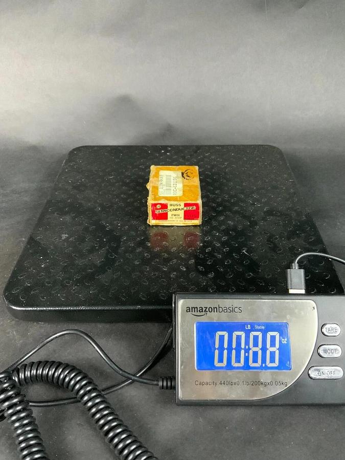 Used BUSSMANN FWH-10A SEMICONDUCTOR FUSE - BOX OF 10 ($150 OBO)