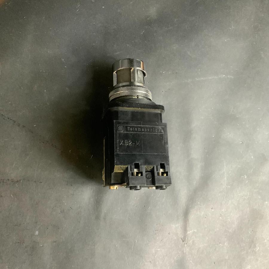 Used TELEMECANIQUE XB2-M WHITE ILLUMINATED PUSHBUTTON W/ ZB2-RB91 CONTACT ($15 OBO)