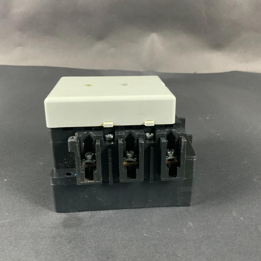 Used ALLEN BRADLEY 194R-NN030P3 SERIES A DISCONNECT SWITCH ($65 OBO)
