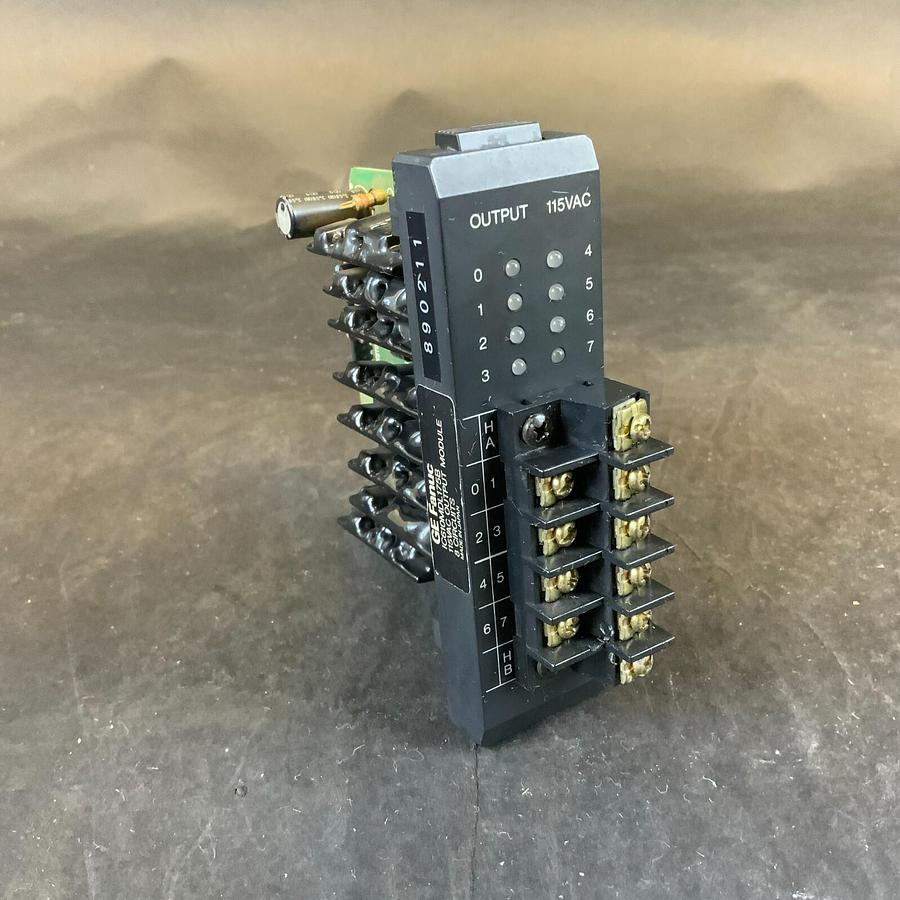 Used GE FANUC IC610MDL125B INPUT MODULE ($10 OBO)