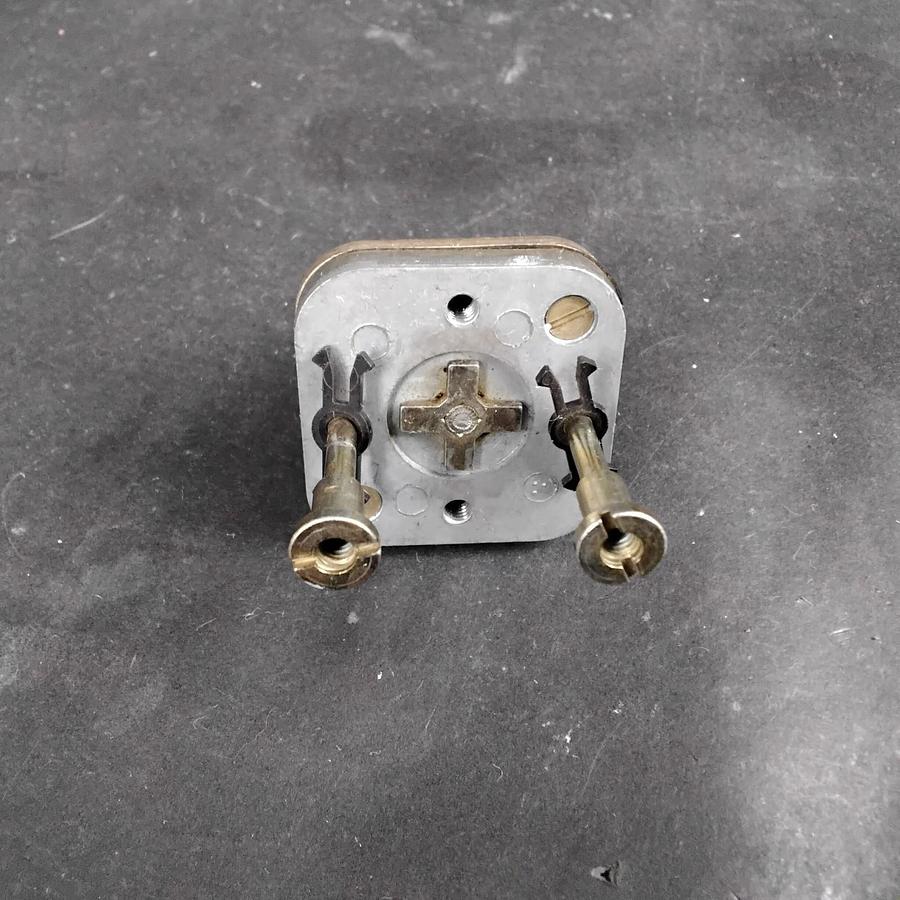 Used ALLEN BRADLEY B-16824 PUSHBUTTON OPERATOR ($13 OBO)