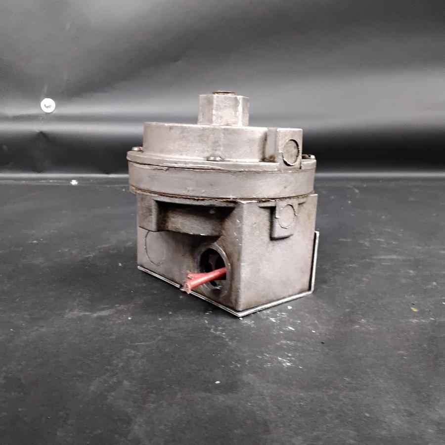 Used ANTUNES CONTROLS RHGP-A HIGH PRESSURE SWITCH ($50 OBO)