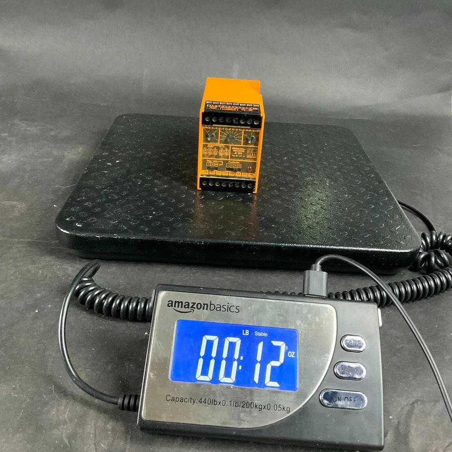 Used IFM ELECTRONIC DREHZAHLWÄCHTER D100 SPEED CONTROLLER ($25 OBO)