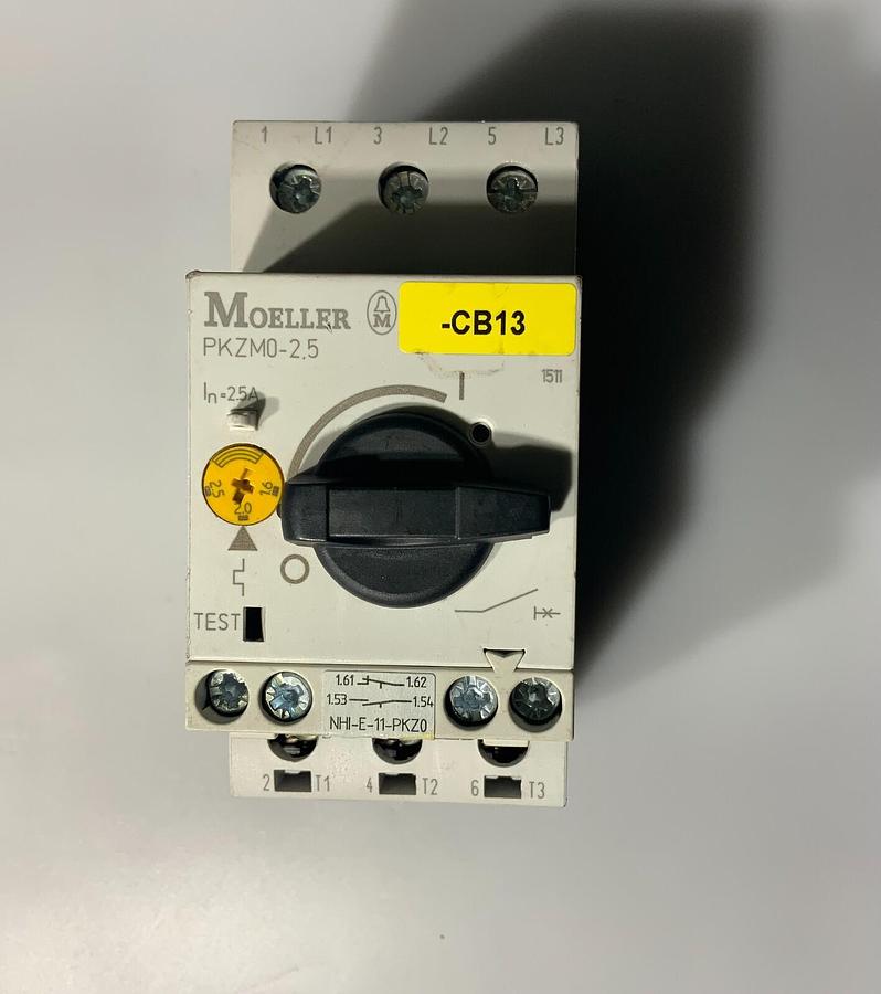 Used MOELLER PKZM0-2.5 ($29.99/EACH OBO)