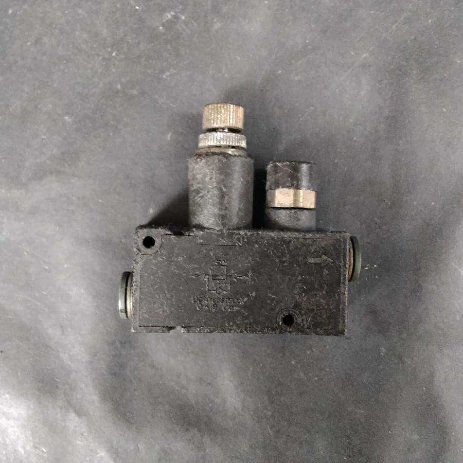 Used FESTO LRMA-QS-8 PRESSURE REGULATOR ($10 OBO)