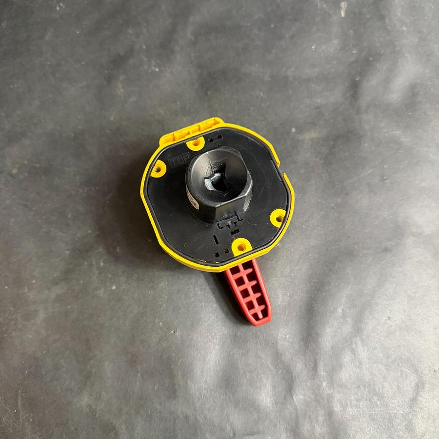 Used ALLEN BRADLEY 194R-PY OPERATING HANDLE ($130 OBO)