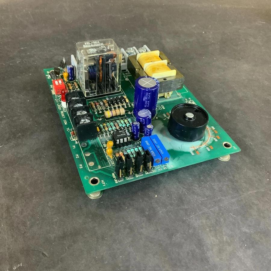 Used WATLOW 141A-1605-4000 REV.F TEMPERATURE CONTROLLER ($60 OBO)