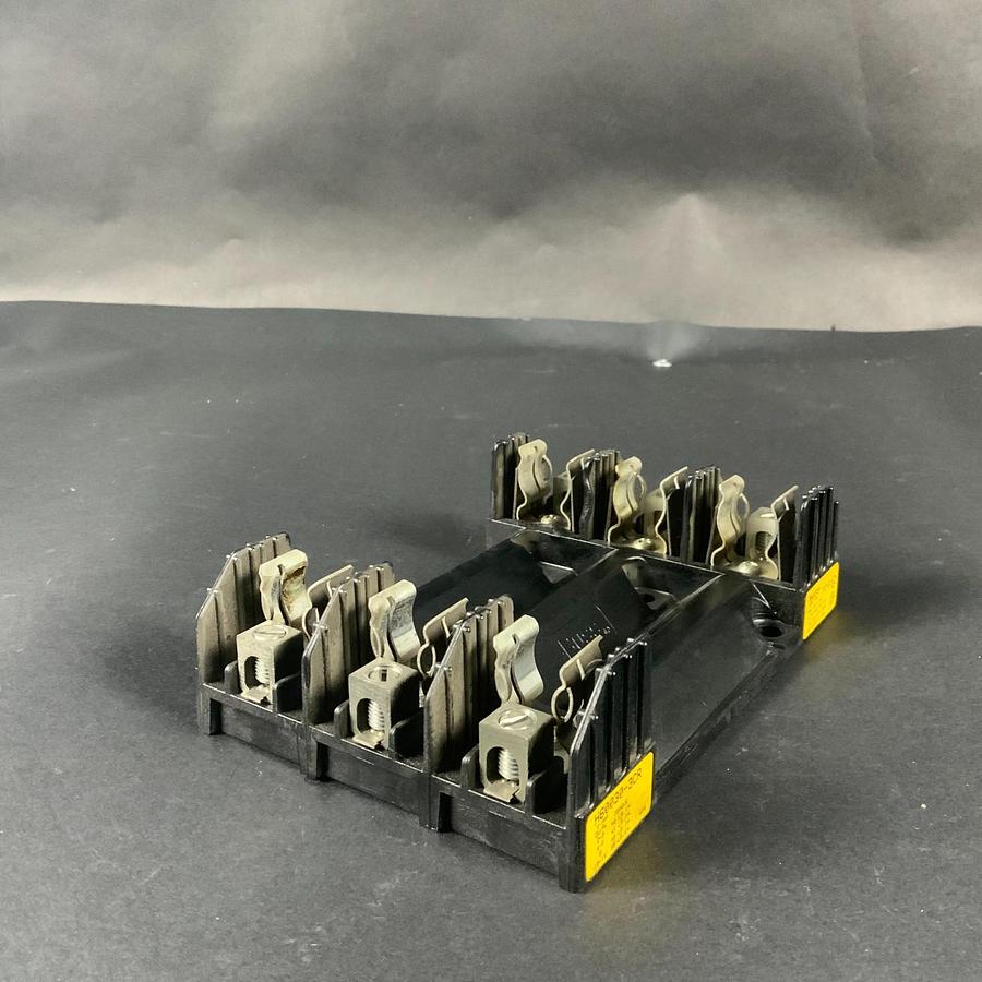 Used BUSSMANN H60030-3CR FUSE HOLDER ($10 OBO)